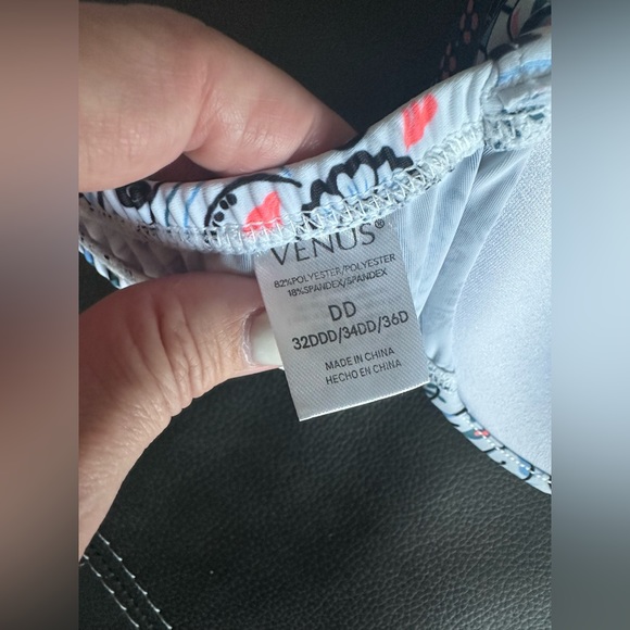 VENUS Paisley Floral Underwire Bikini Top NWT - Picture 4 of 5